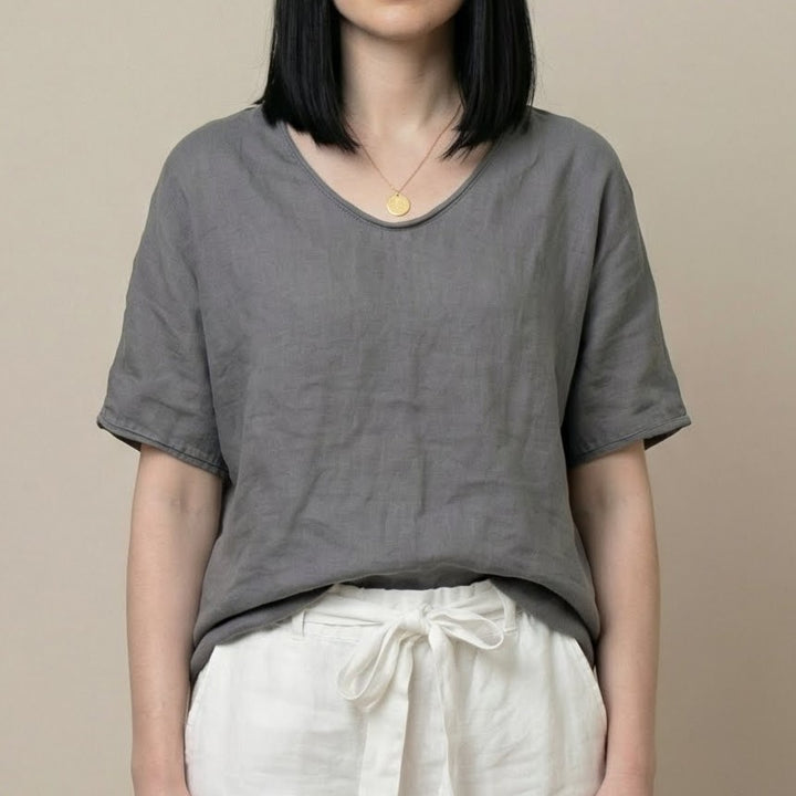 CLARA | ESSENTIAL V-NECK TOP