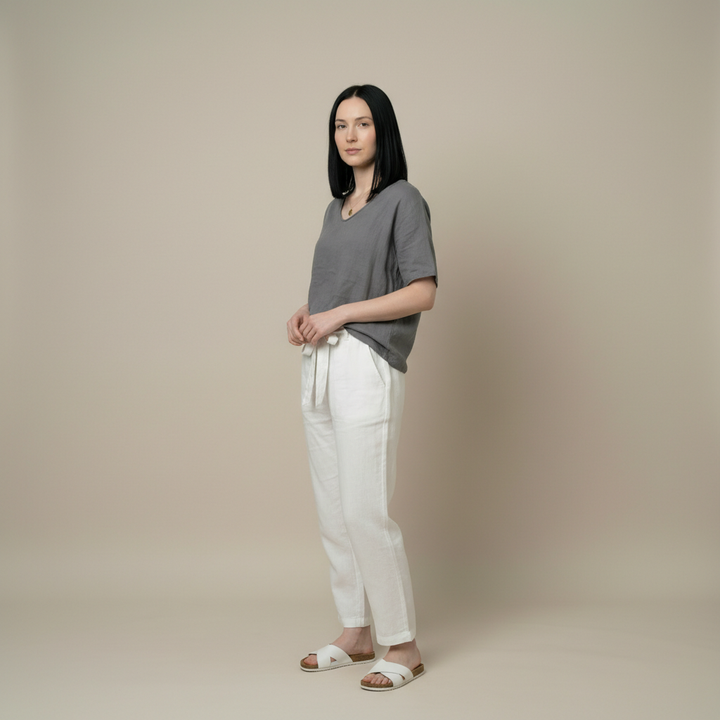 CLARA | ESSENTIAL V-NECK TOP
